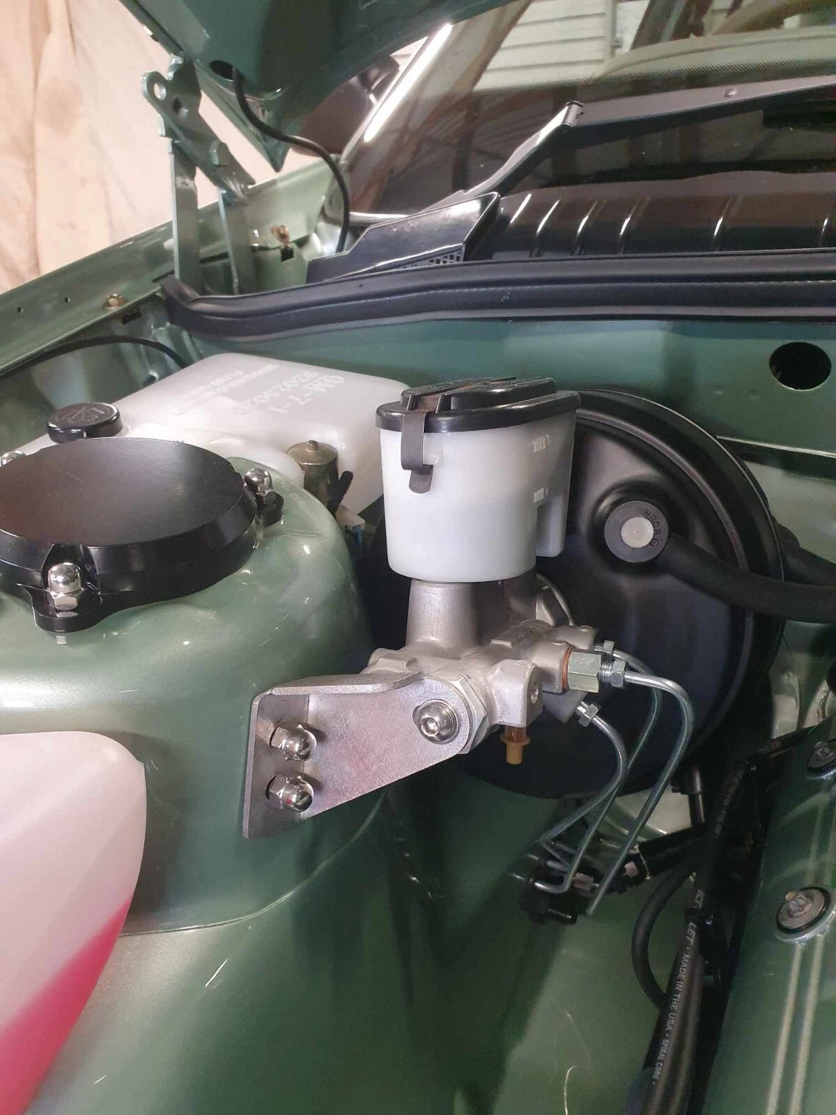 Brake master cylinder upgrade BKT stainless steel.