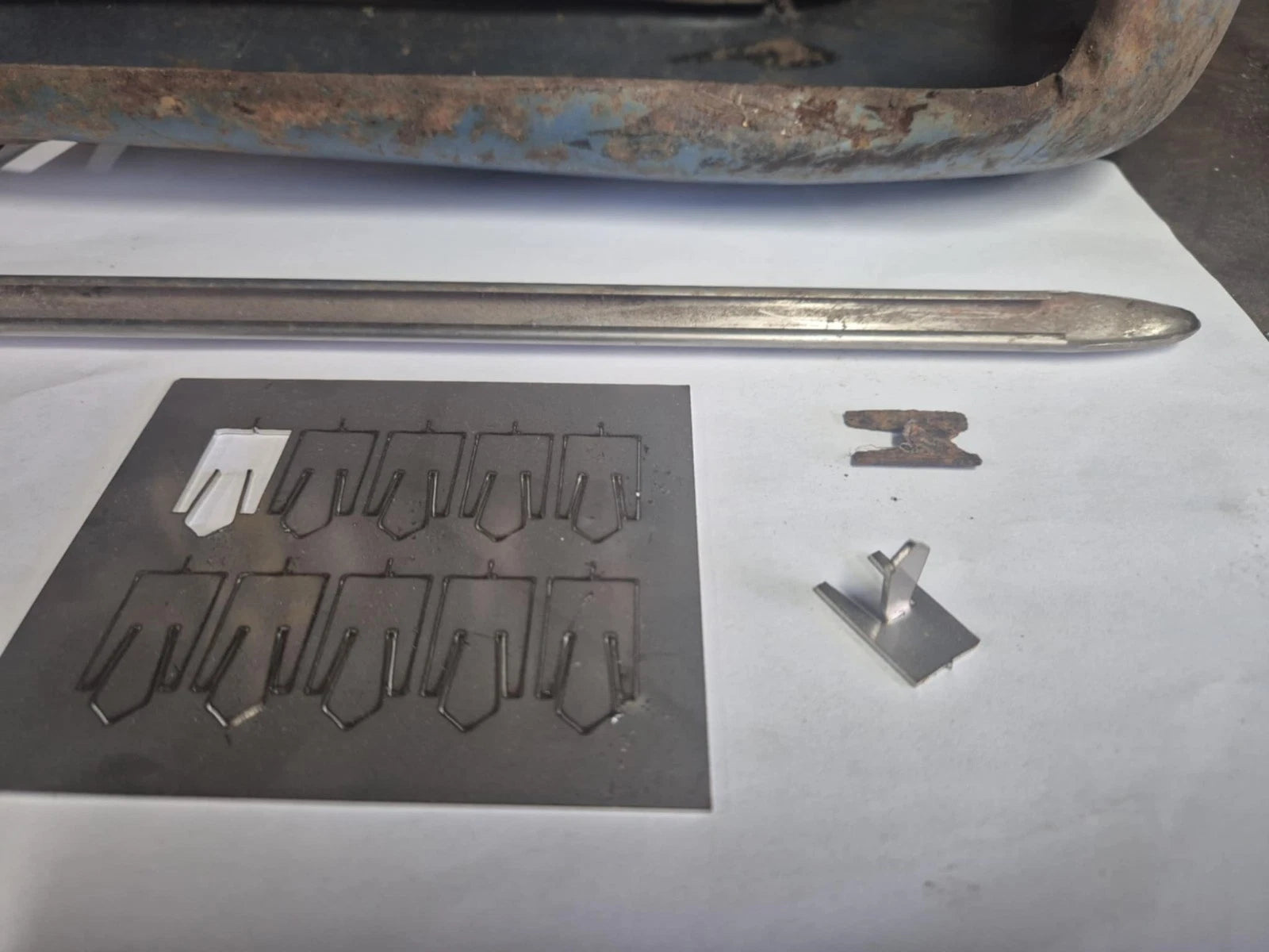 FB EK Stainless seat trim mould clips